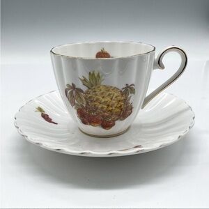 2pc Royal Tuscan Bone China Cup & Saucer Set, Harvest Pineapple Strawberry decor